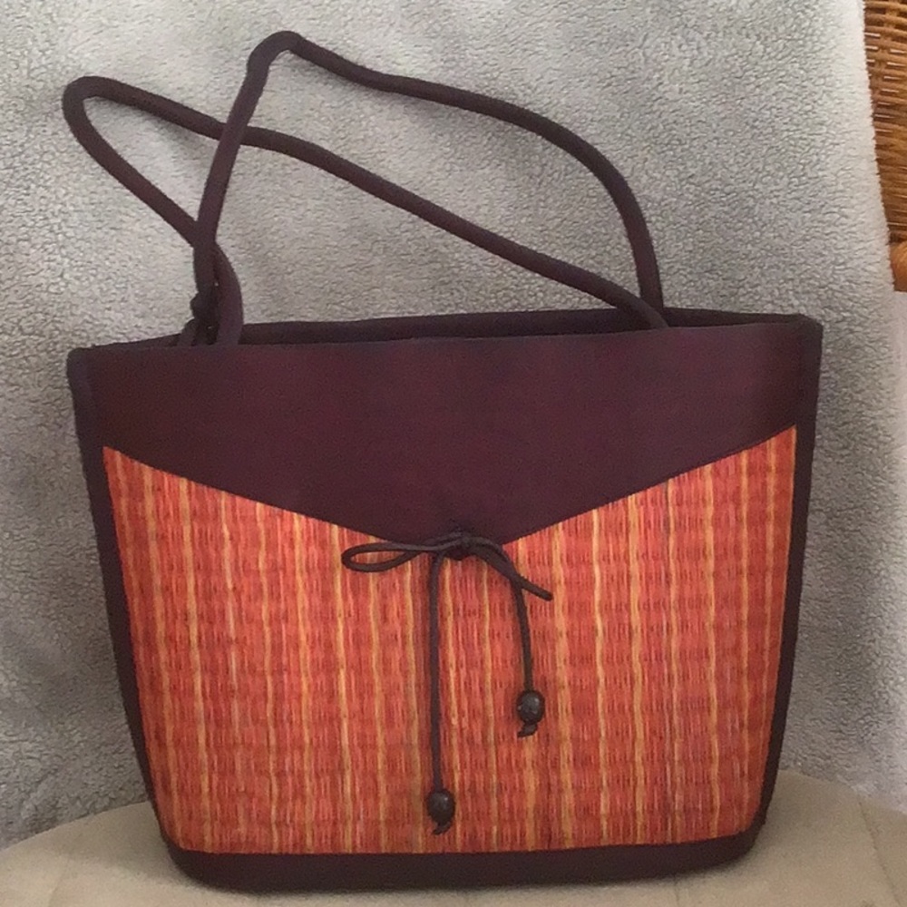 New beautiful summer handbag .